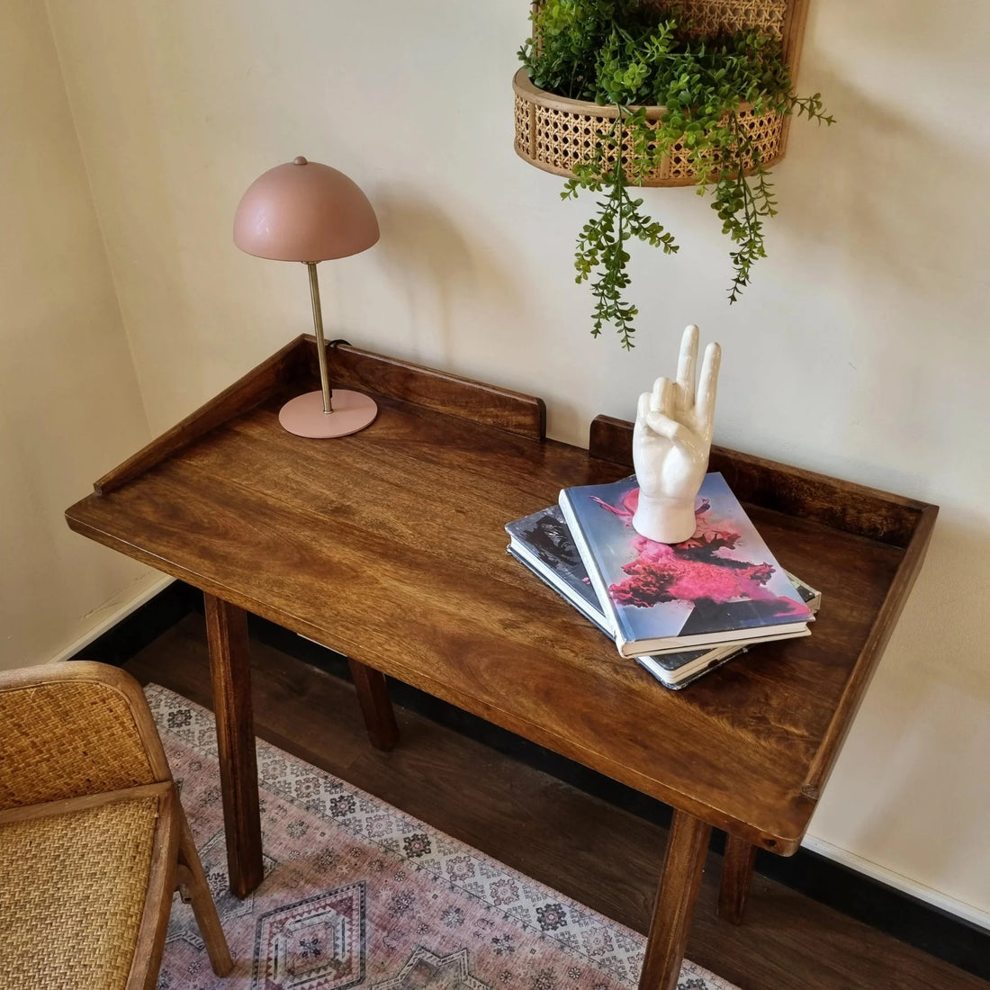 Lumina Study Desk