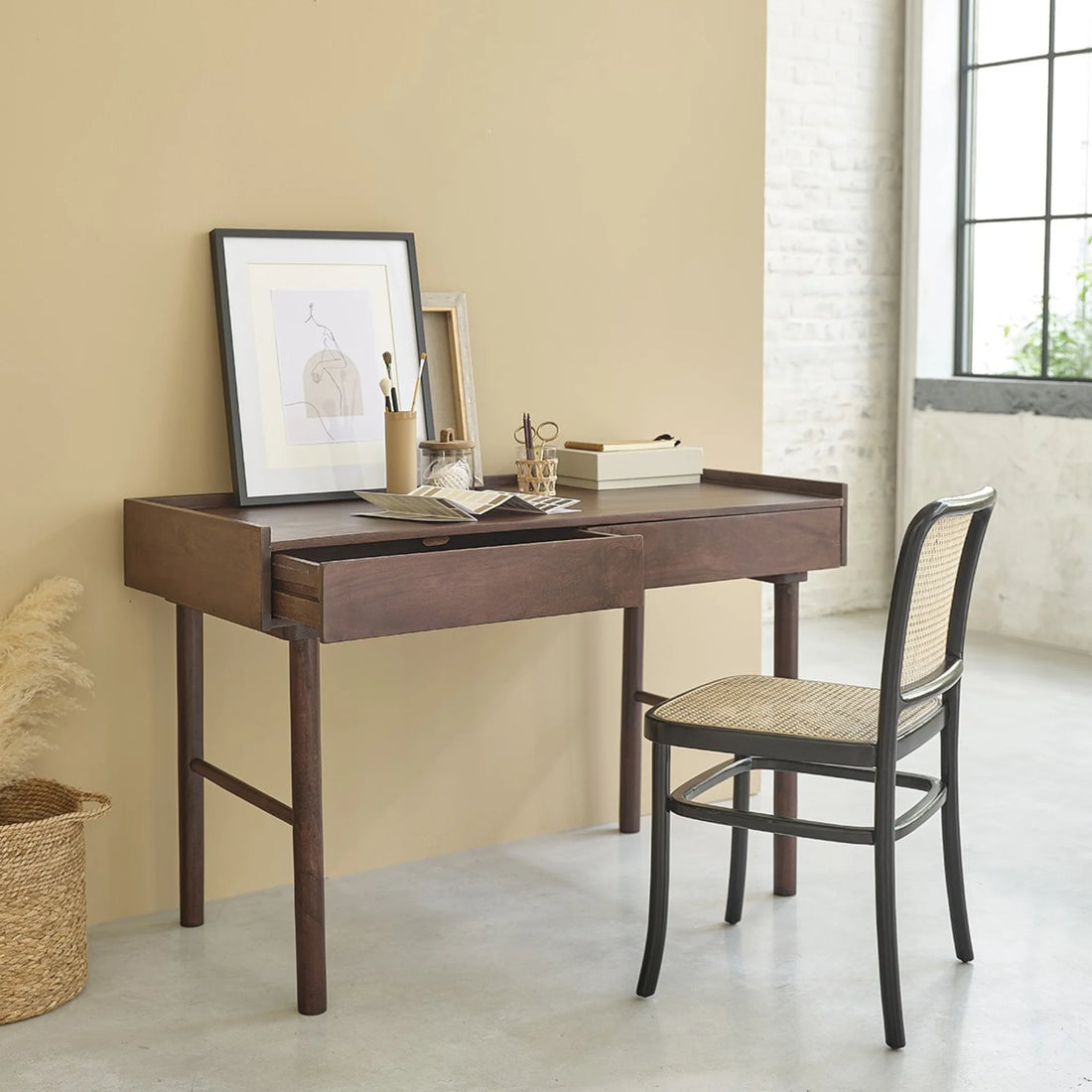 Elyria Study Desk